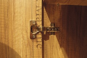 Шкаф для белья «Пилигрим» (Дуб Каньон светлый, Фон серый) в Черлаке - cherlak.katalogmebeli.com | фото 6